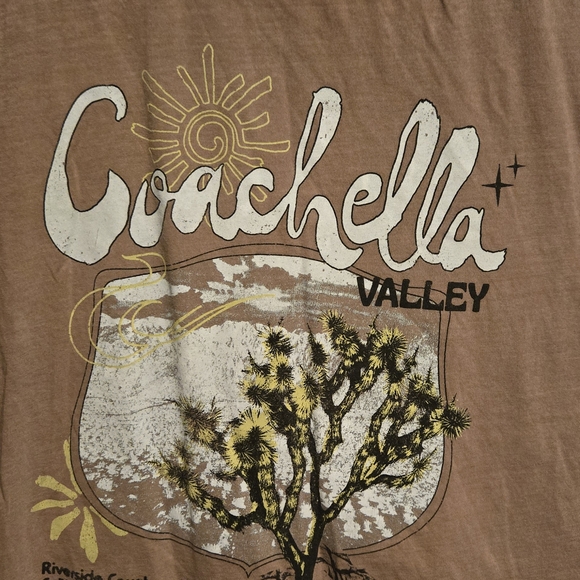 Girl Dangerous Graphic Coachella Short Sleeve T-shirt - Picture 2 of 3